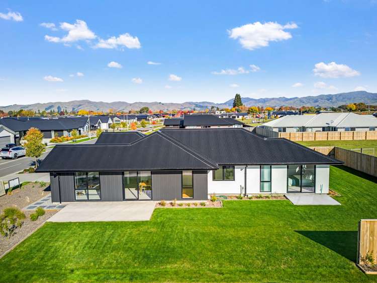 31 Whitehall Drive Springlands_32