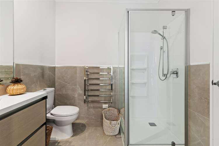 26 Couldrey Crescent Red Beach_19