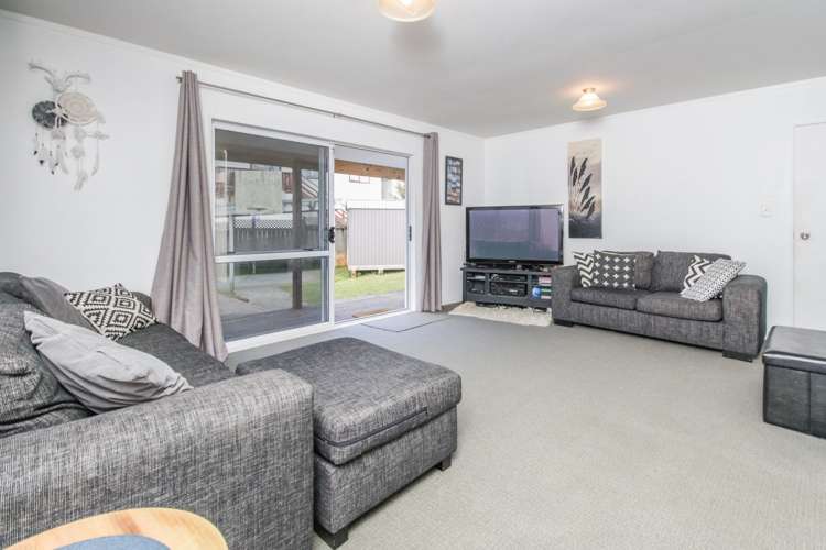 33a Lilburn Crescent Massey_6