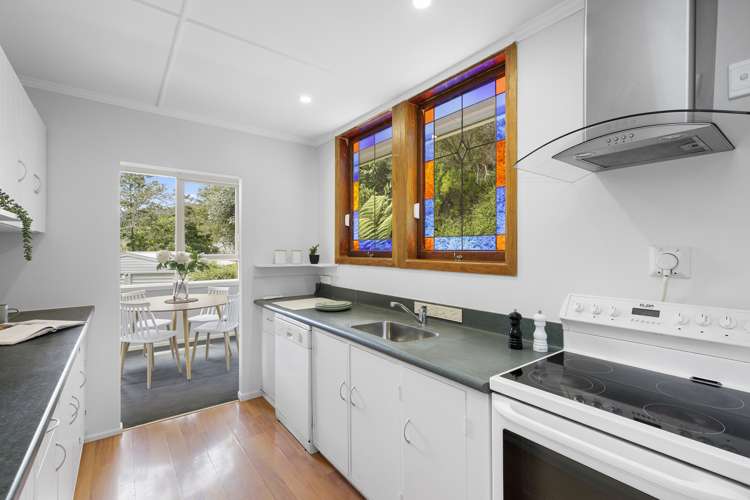 10 Kereru Grove Stokes Valley_11