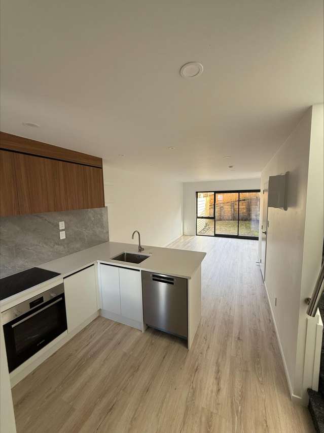 16 Reynella Drive Massey_2