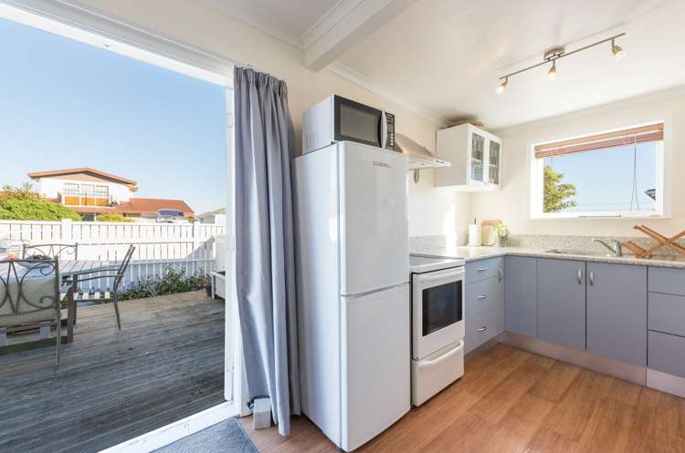 692 Main Road Stoke Stoke_20