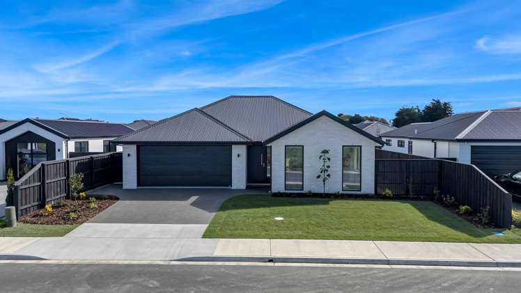 29 Weaver Street Ravenswood_32