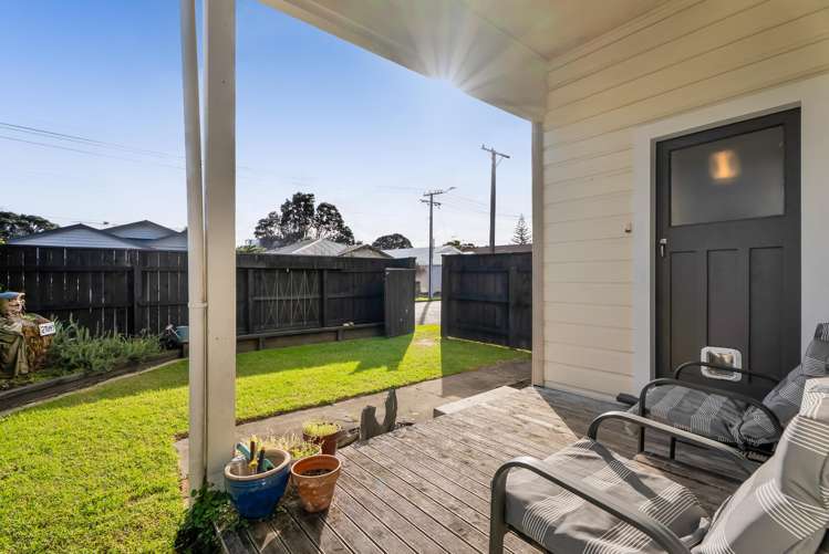 33 Gaine Street New Plymouth Central_16