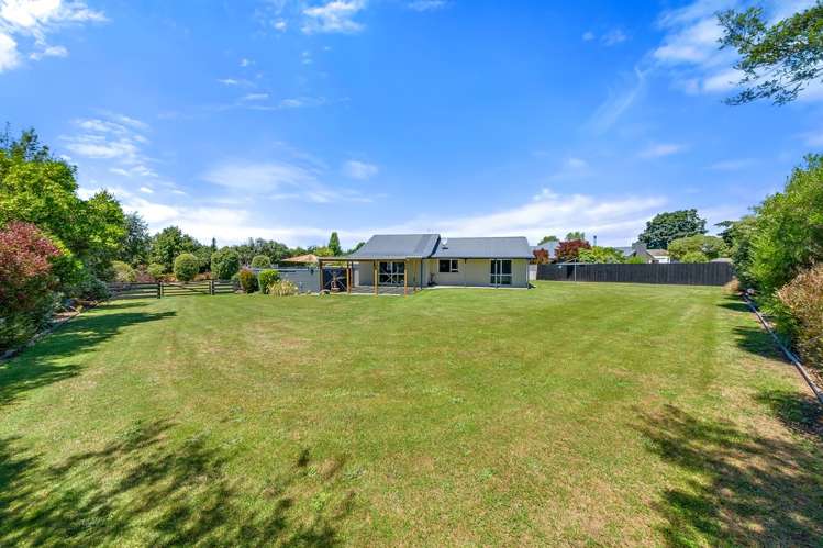 2 John Leith Place Leithfield_12