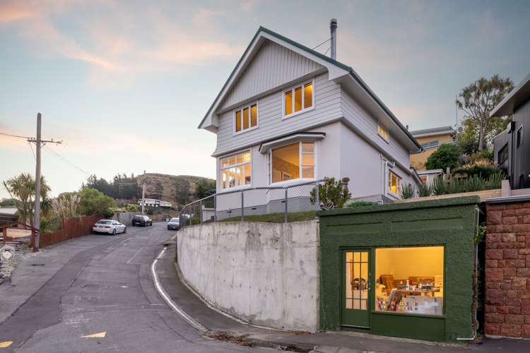 2 Selwyn Road Lyttelton_24