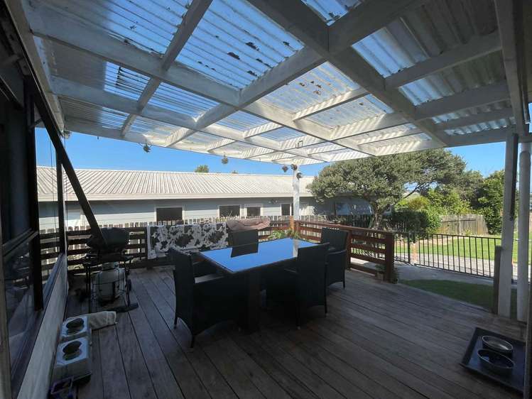 1425 Whangaparaoa Road Army Bay_18