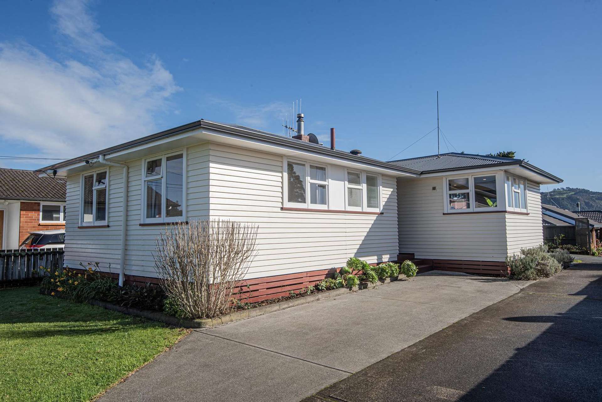 1/12 Grant Street Te Kamo_0