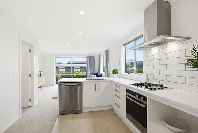 13 Karearea Avenue Kenepuru_3