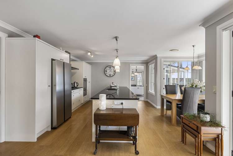 17 Willowbank Close East Tamaki Heights_8