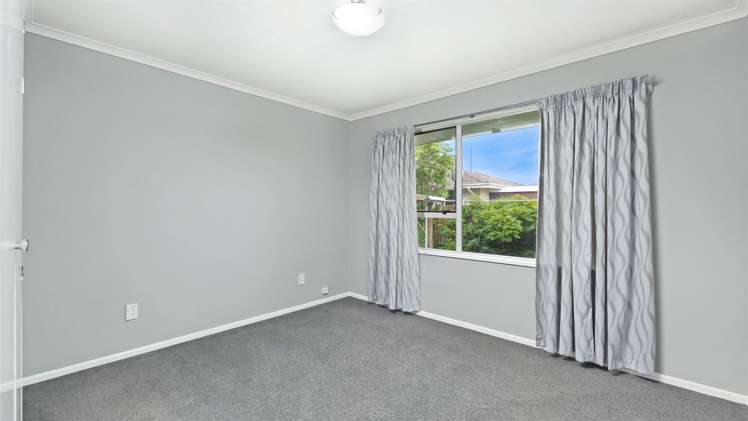 15a Sequoia Place Pukete_8