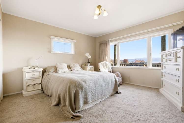 5 Matuku Street Two Mile Bay_18