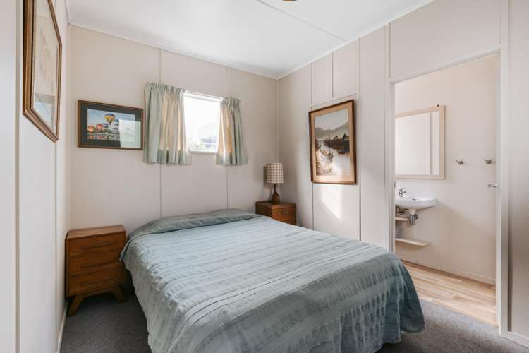 69 Marine Parade Mt Maunganui_33