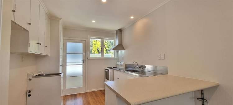 1/105 Te Atatu Road Te Atatu South_1