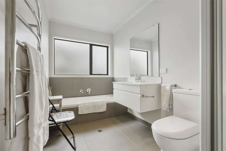 4 Broadview Place Howick_17