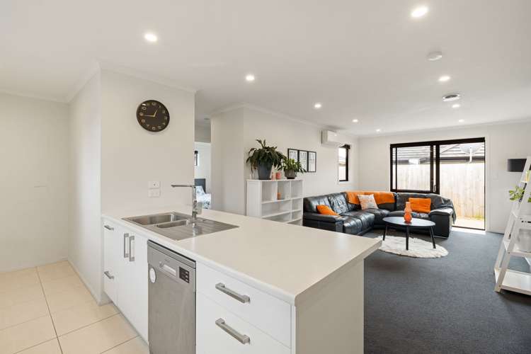 8 Manawaroa Close Grandview Heights_2