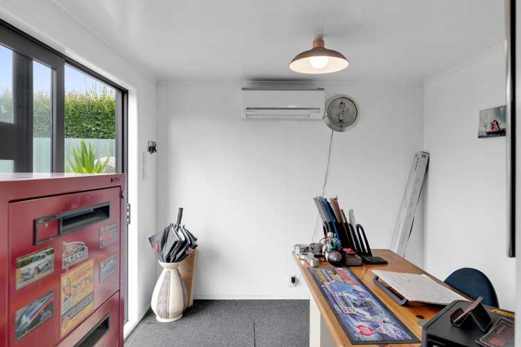 73 Clayton Road Mangakakahi_23