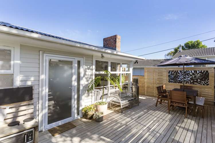 162 Glengarry Road Glen Eden_23