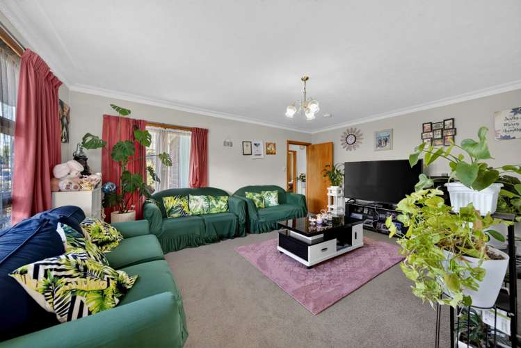 77 Cutts Road Russley_14