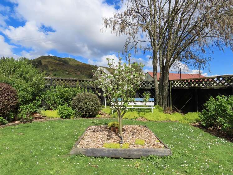 64 Shiel Street Reefton_23