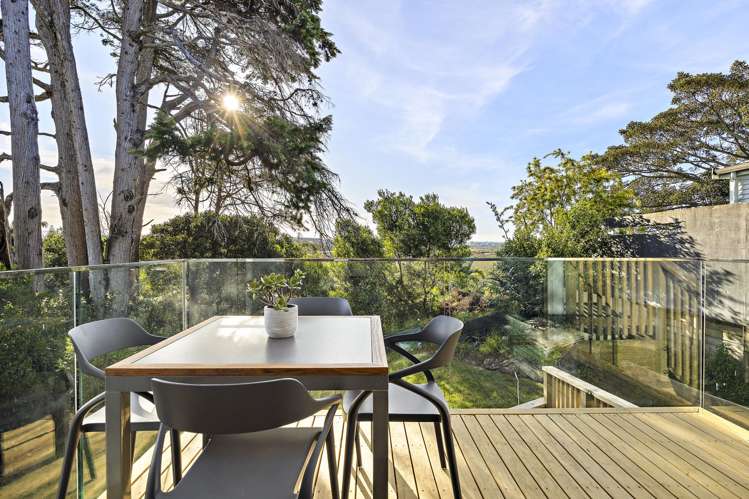 8/41 Seaside Avenue Waterview_16