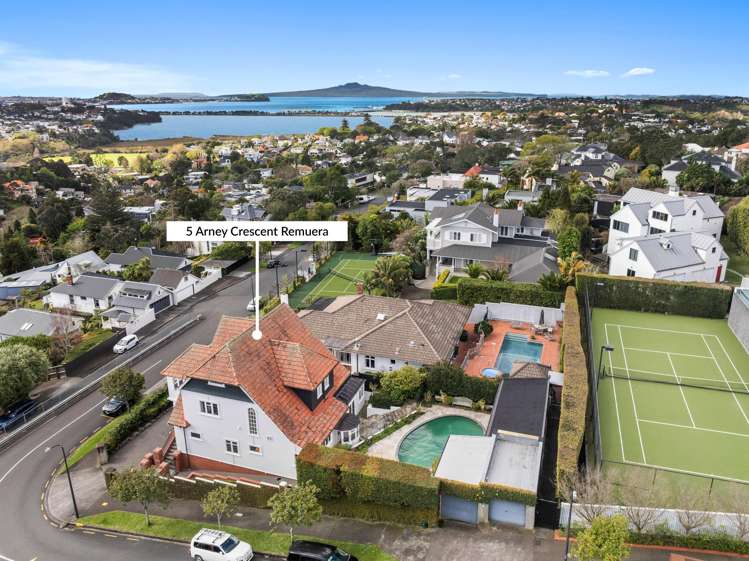 5 Arney Crescent Remuera_31