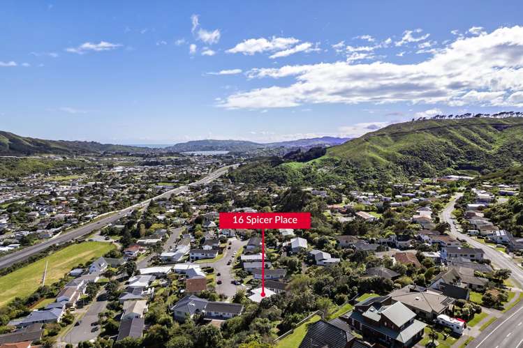 16 Spicer Place Tawa_24