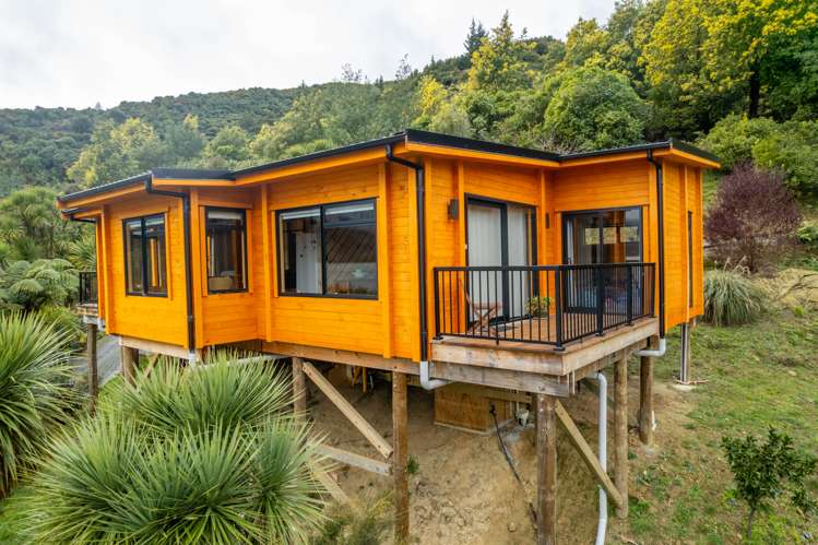 127 Queen Charlotte Drive Havelock_18