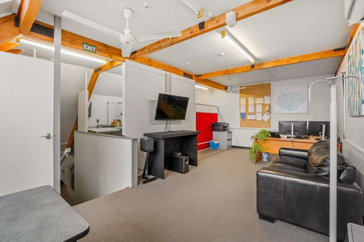 26 The Mall Cromwell_10