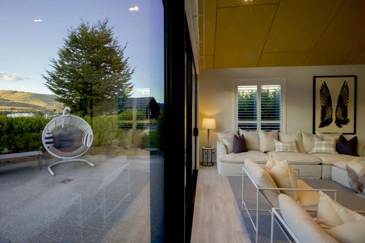 8 Soudley Court Jacks Point_34