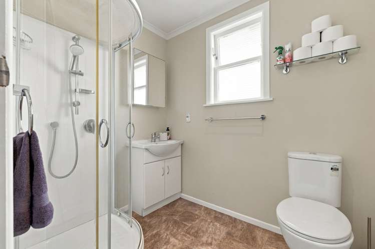 10 Lewis Place Highbury_11