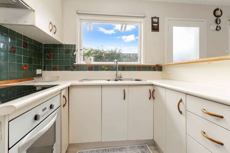 2/61a Boyce Avenue Mount Roskill_7