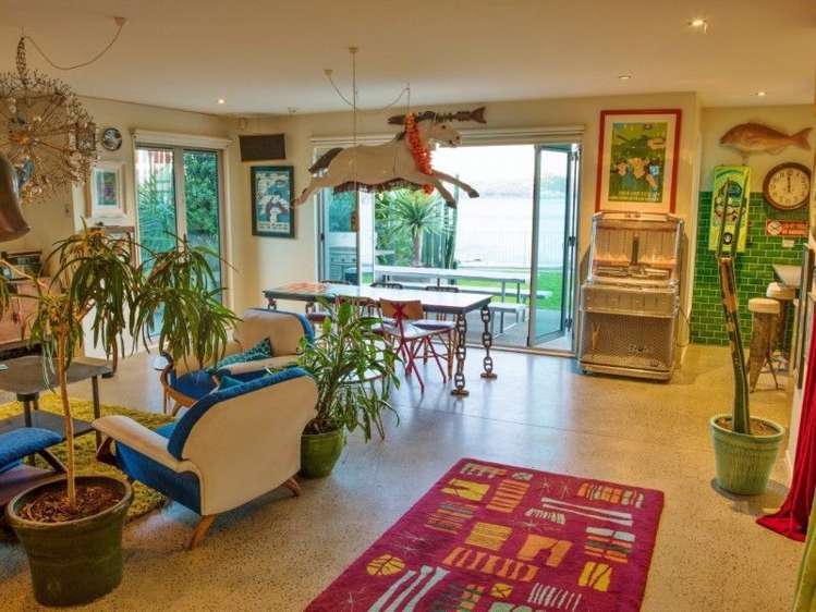 265 Queens Drive Lyall Bay_9