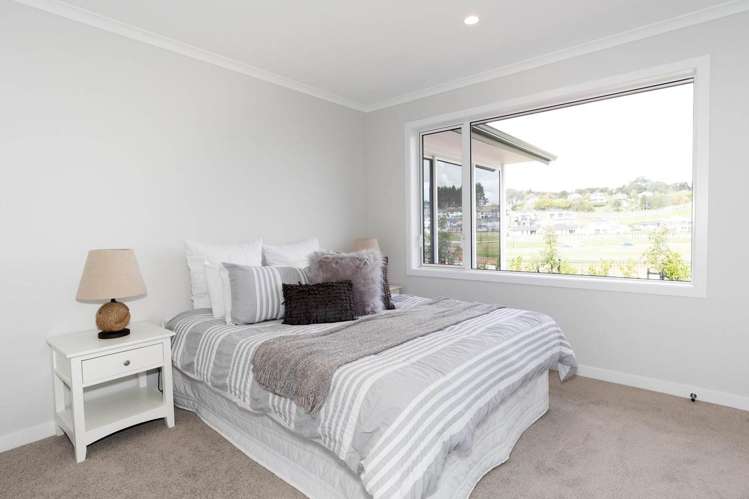 88 Colonial Drive Silverdale_5