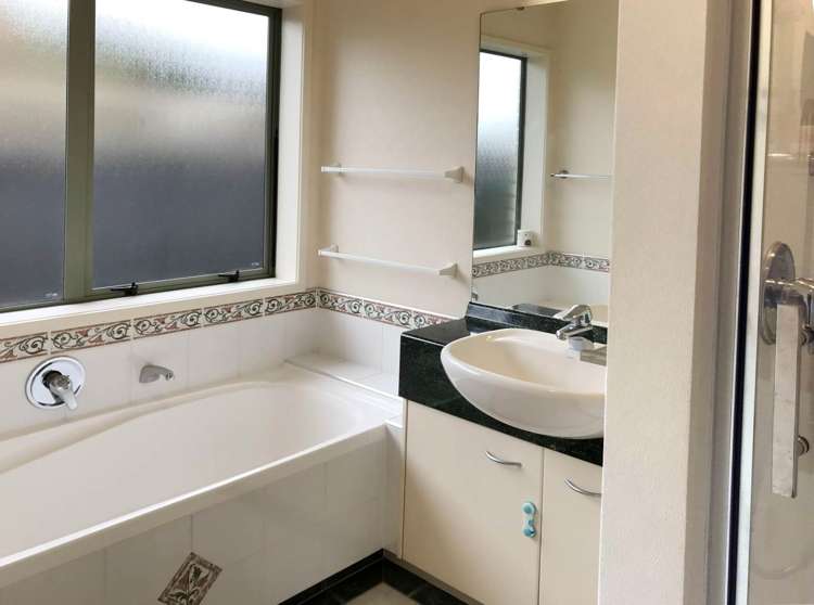 8 Atworth Way Pakuranga Heights_7