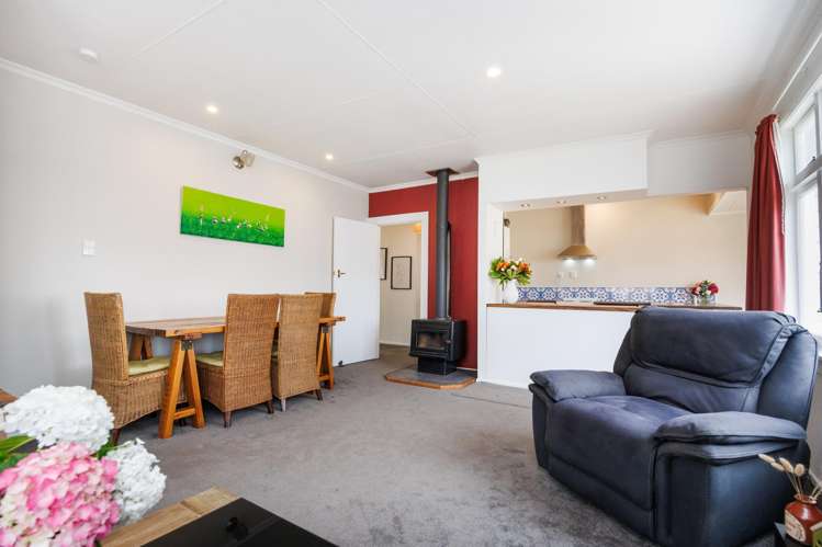 82 Derby Street Feilding_10