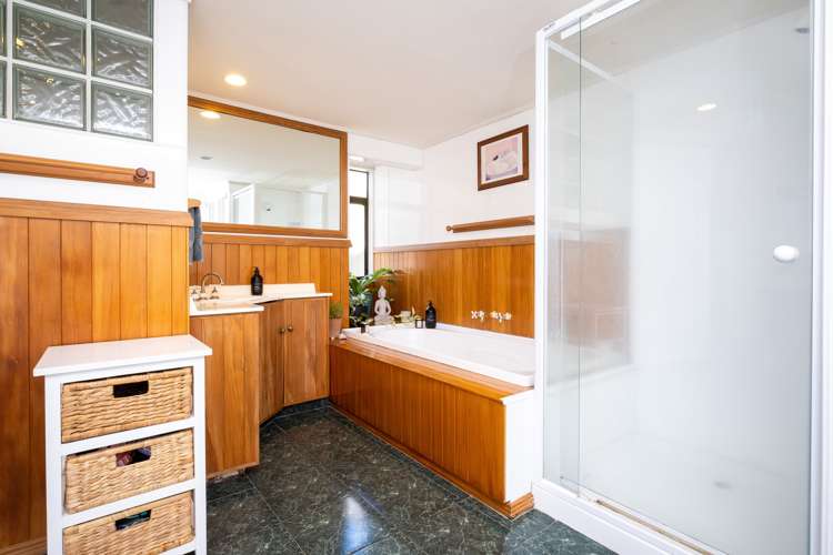 9 Bay View Road Bluff Hill_11