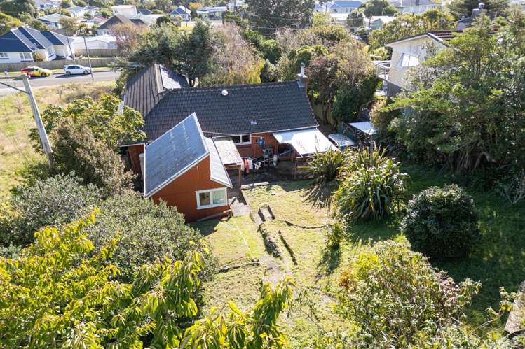 20 Tremewan Street Tawa_15