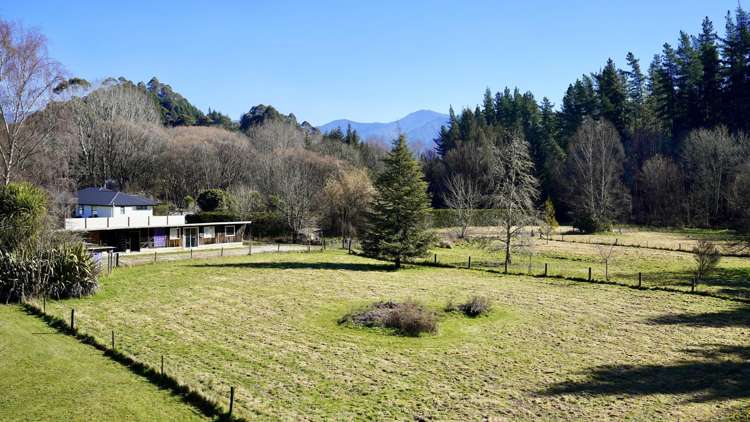 916 Waiwhero Road Ngatimoti_15