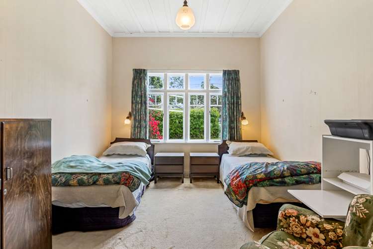 5 Ascot Avenue Narrow Neck_10