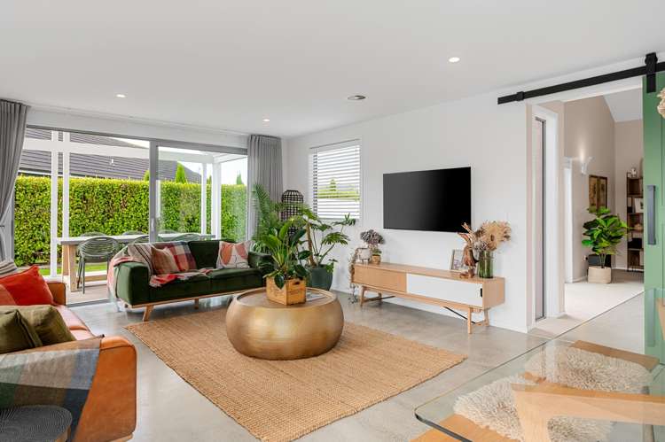 77 Alan Livingston Drive Cambridge_10