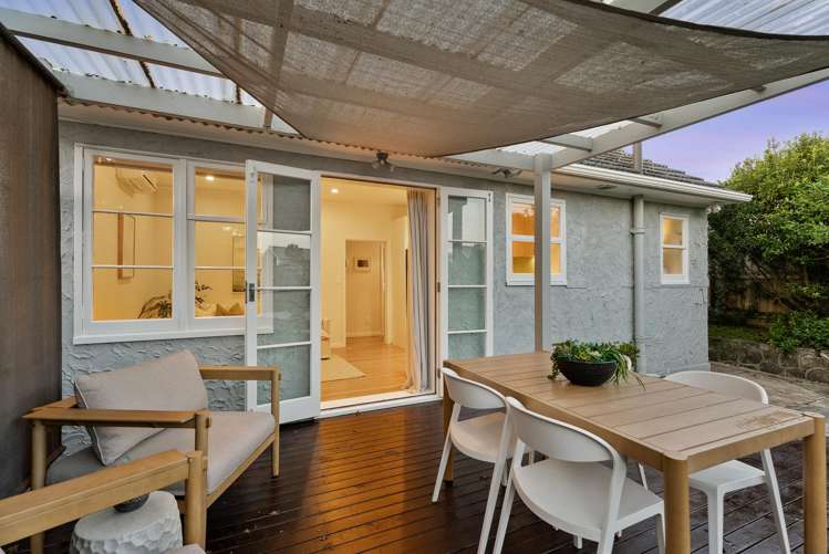 8 Tirotai Crescent Westmere_12