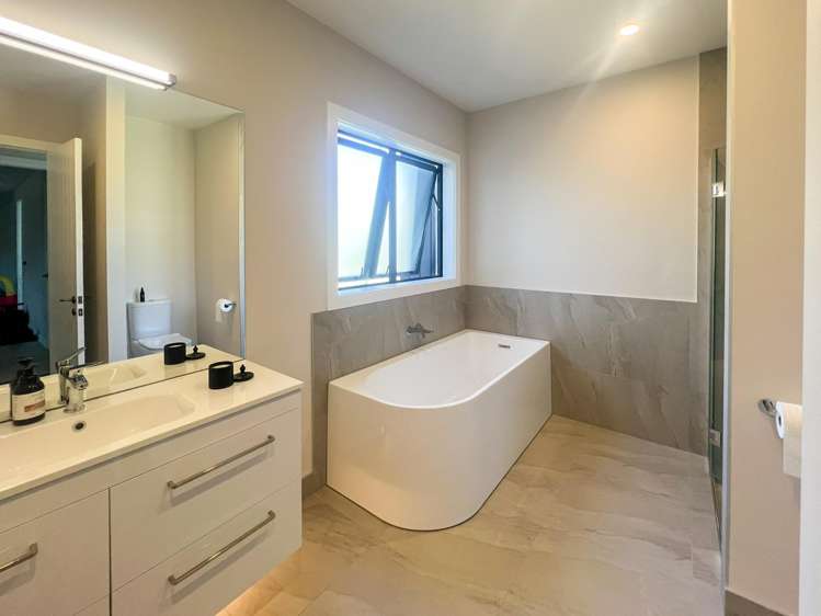 54 Maunganamu Drive Wharewaka_11