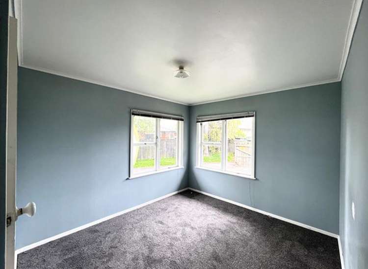 62 Sutton Crescent Papakura_13