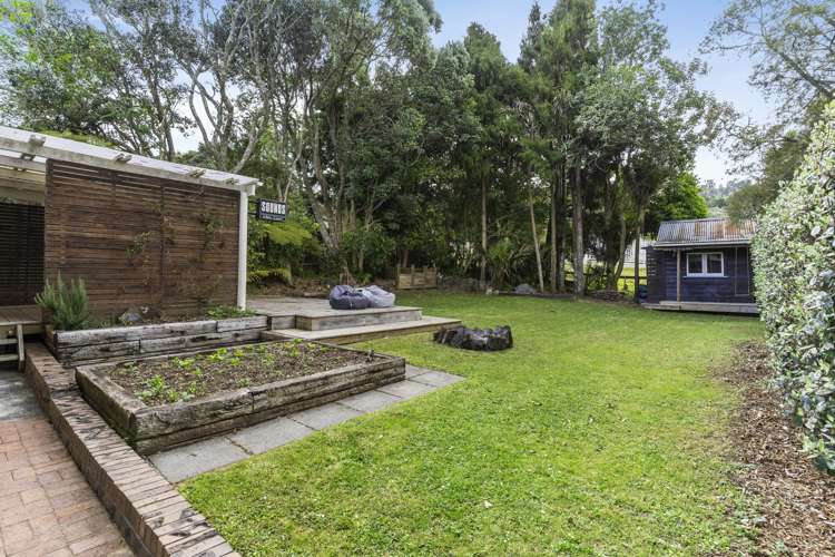 331 Huia Road Titirangi_17