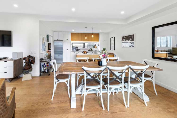 205/30 Enfield Street Mount Eden_6