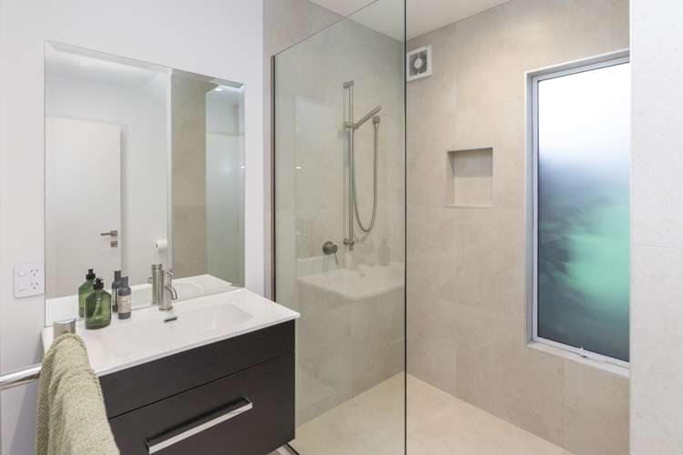 79B Leinster Road Merivale_11