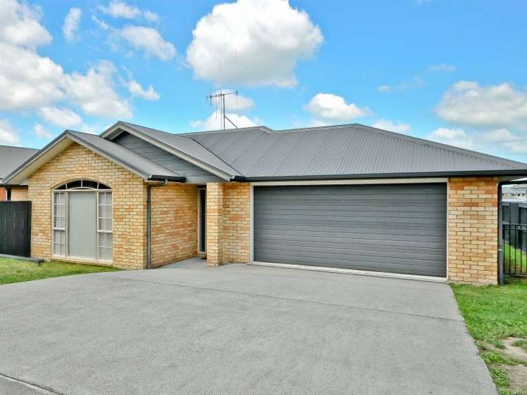 91 Farnborough Drive Grandview Heights_18