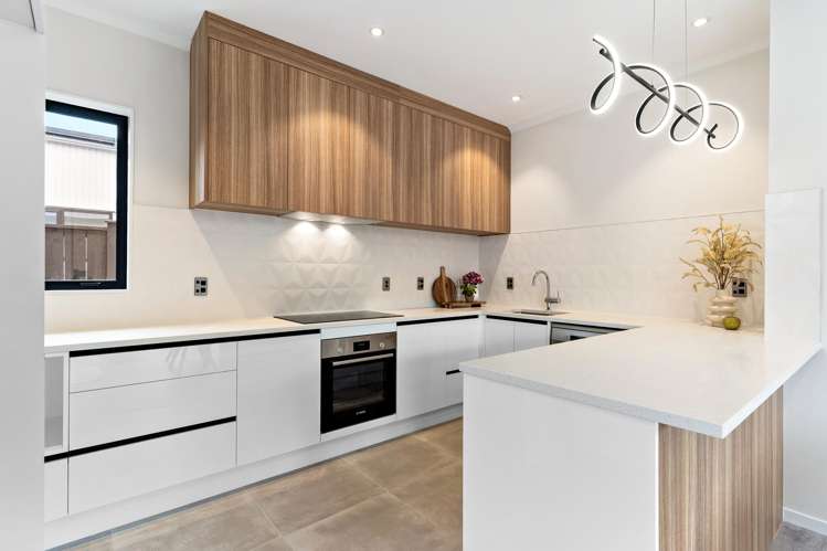 11 Arahi Road Clevedon_3