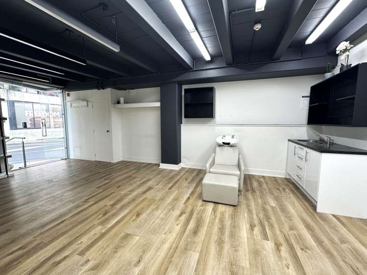 Unit 2H/31 Davis Crescent Newmarket_5